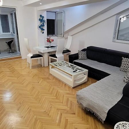 Ristevski Apartments Охрид Экстерьер фото
