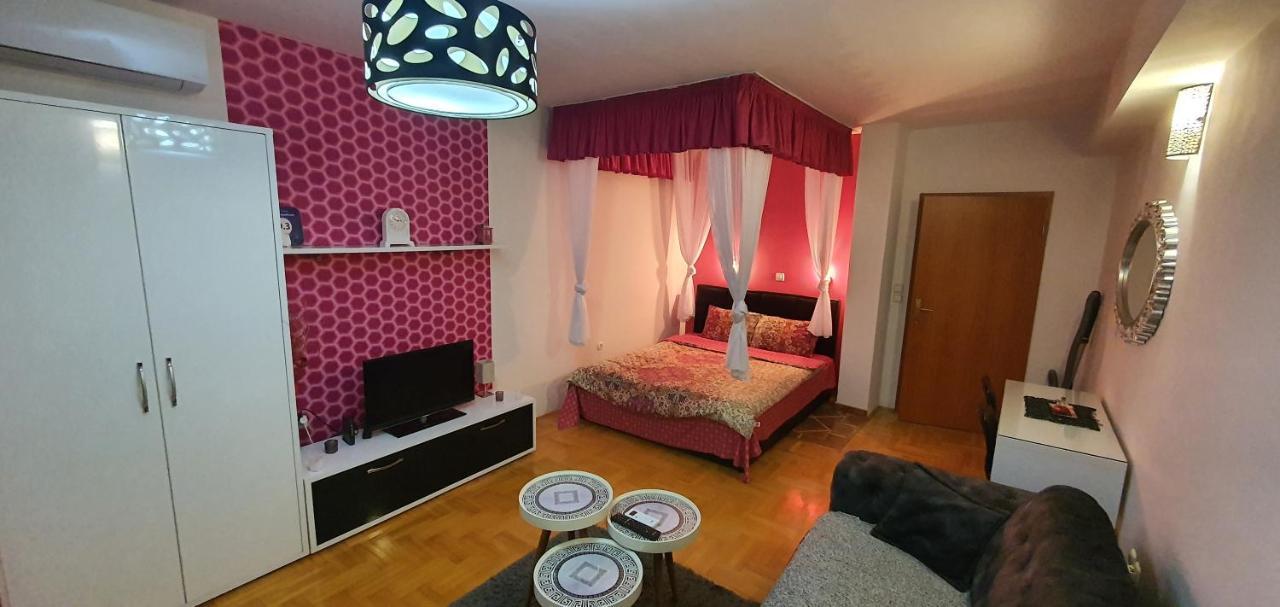 Ristevski Apartments Охрид Экстерьер фото