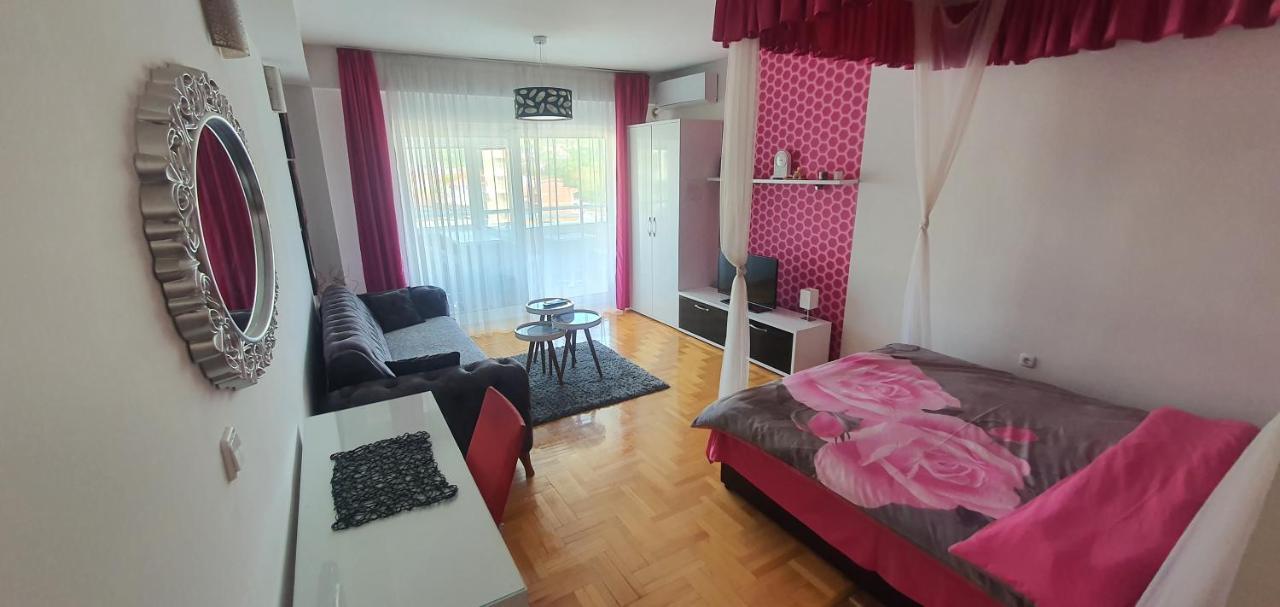 Ristevski Apartments Охрид Экстерьер фото