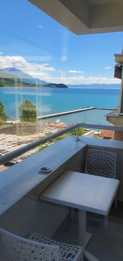 Ristevski Apartments Охрид Экстерьер фото