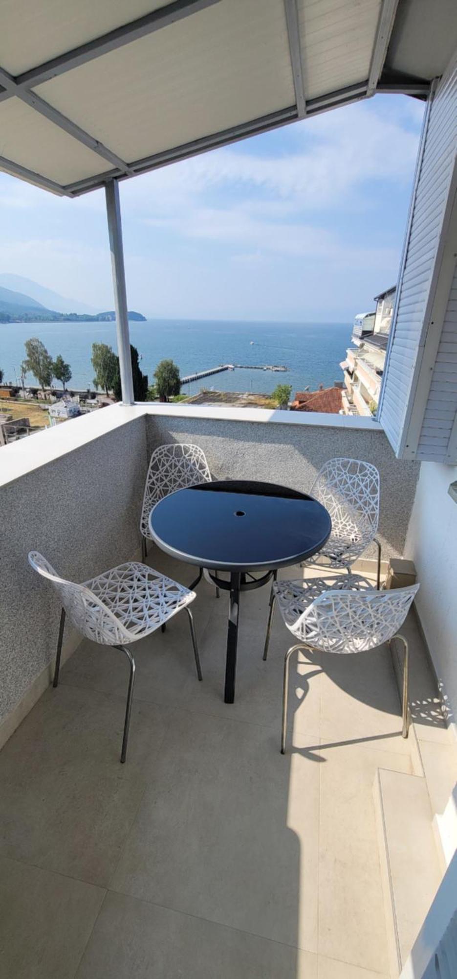 Ristevski Apartments Охрид Экстерьер фото